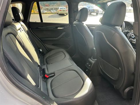 Used 2017 BMW X1 xDrive28i image 12