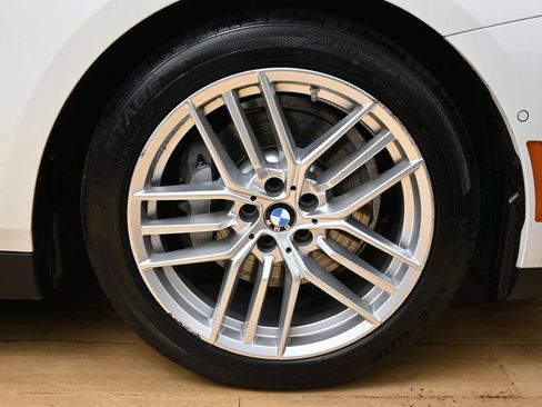 Used 2025 BMW 530i RWD image 17