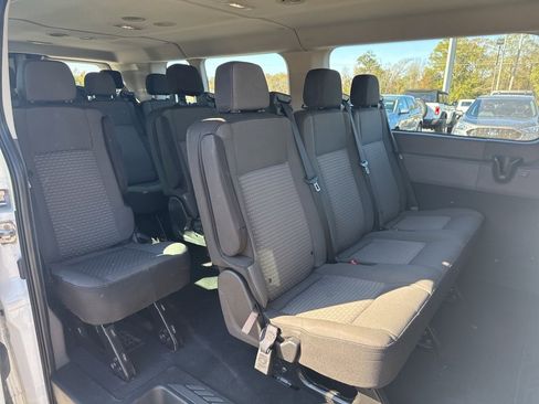 Used 2023 Ford Transit 350 XLT image 10