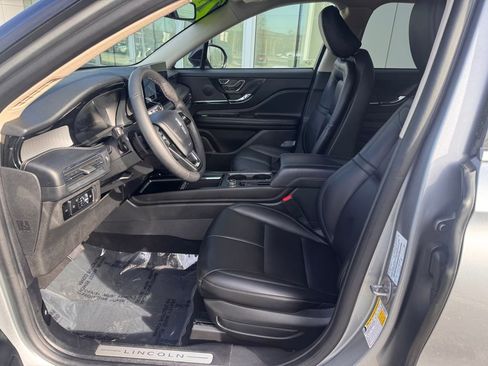 Certified 2024 Lincoln Corsair AWD image 10