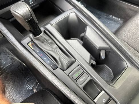 Used 2025 Honda Accord SE image 19