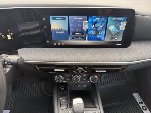 New 2026 Nissan Kicks S FWD image 24