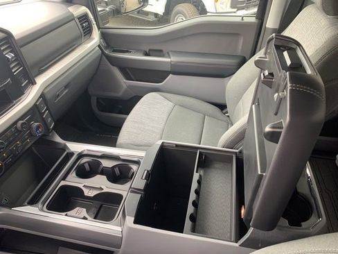 Used 2025 Ford F250 XLT w/ FX4 Off-Road Package image 34