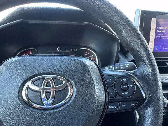 Used 2025 Toyota RAV4 XLE AWD/4WD image 11