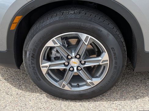 Certified 2025 Chevrolet Blazer LT AWD/4WD image 7