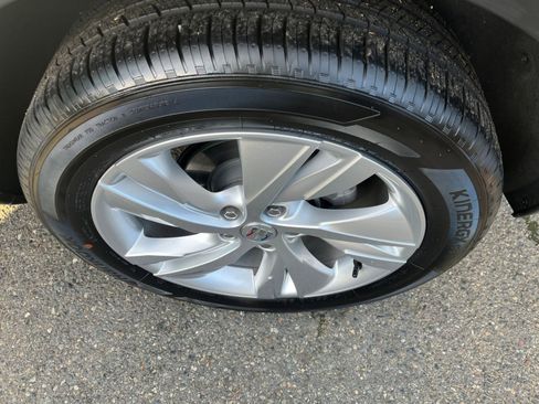 Used 2025 Buick Encore GX Preferred image 30