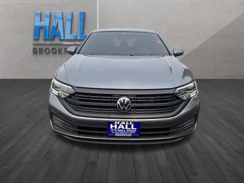 Certified 2024 Volkswagen Jetta SE FWD image 10