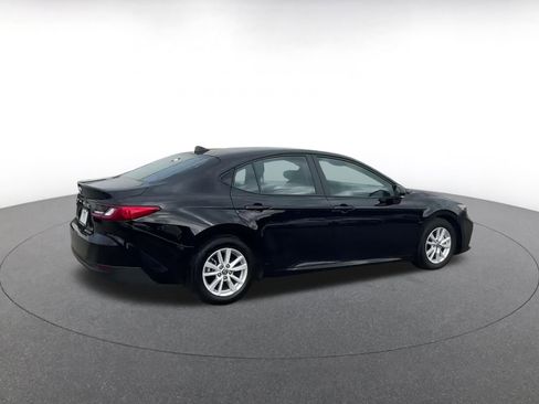 Used 2025 Toyota Camry LE image 14