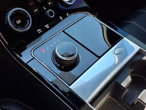 Used 2020 Land Rover Range Rover Velar R-Dynamic S image 14