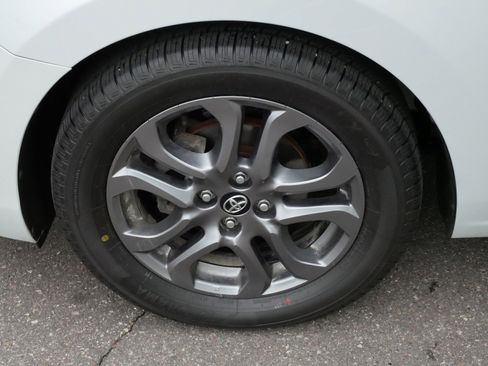 Used 2020 Toyota Yaris LE FWD image 15