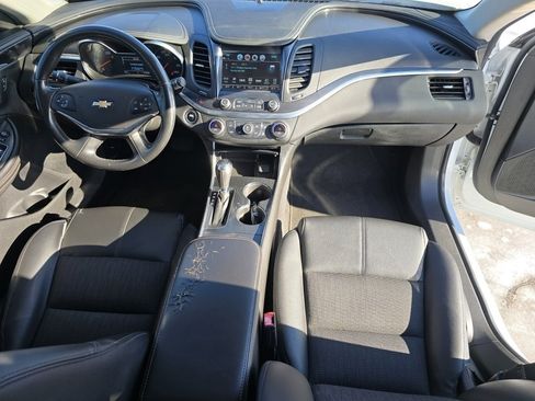Used 2018 Chevrolet Impala LT image 21