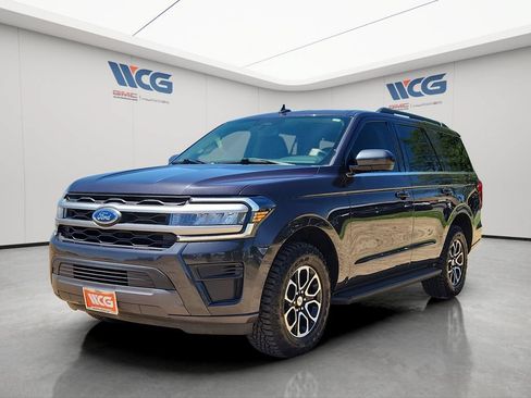 Used 2024 Ford Expedition XLT AWD/4WD image 5