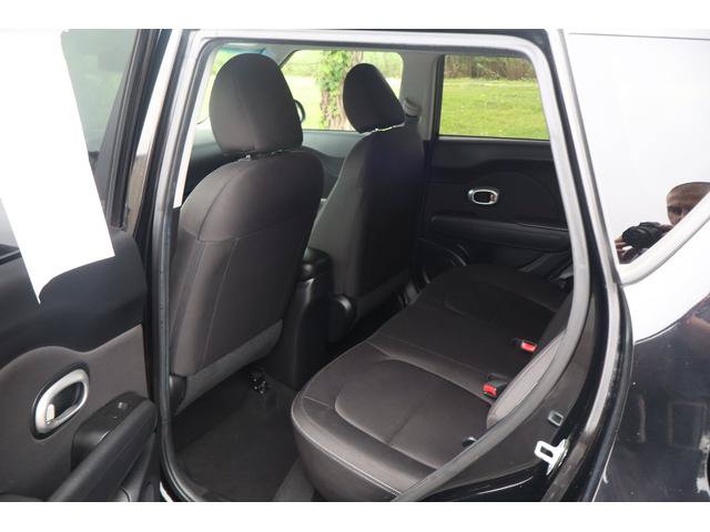 Used 2016 Kia Soul FWD image 8