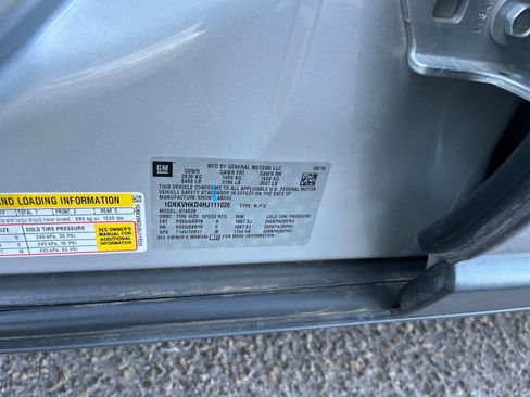 Used 2017 Chevrolet Traverse LT image 25