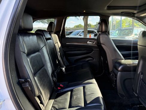 Used 2018 Jeep Grand Cherokee Limited AWD/4WD image 28