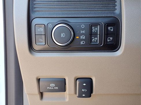 New 2026 Ford F450 Platinum w/ Platinum Plus Package AWD/4WD image 15