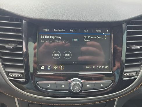 Used 2019 Chevrolet Trax LT w/ LT Convenience Package image 20