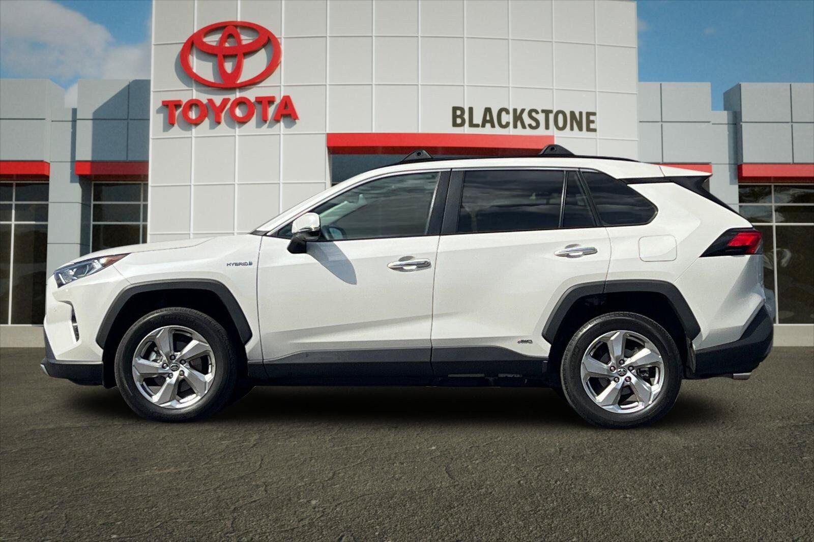 Certified 2021 Toyota RAV4 Limited AWD/4WD image 6