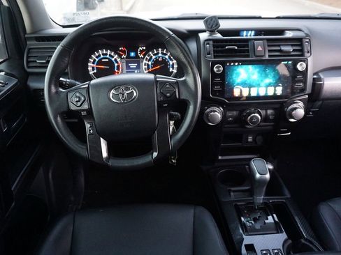 Used 2019 Toyota 4Runner TRD Off-Road Premium image 5