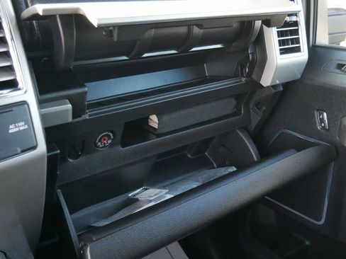 Used 2017 Ford F250 Lariat w/ Lariat Ultimate Package image 61