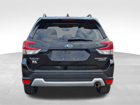 Used 2020 Subaru Forester Touring image 5