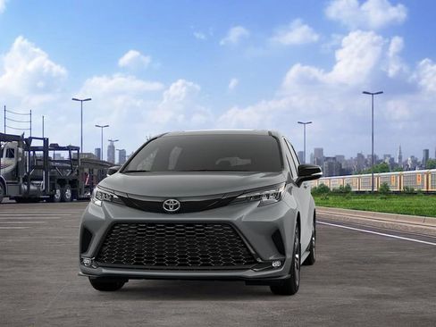New 2026 Toyota Sienna XSE AWD/4WD image 18