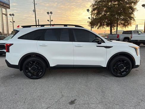 Used 2025 Kia Sorento SX Prestige AWD/4WD image 8