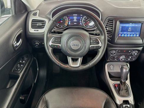 Used 2018 Jeep Compass Latitude w/ Popular Equipment Group image 16