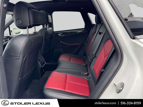 Used 2023 Porsche Macan S image 16