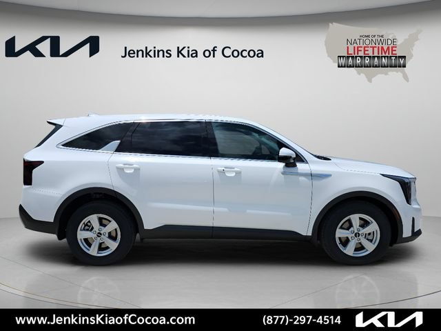 New 2026 Kia Sorento LX FWD image 3