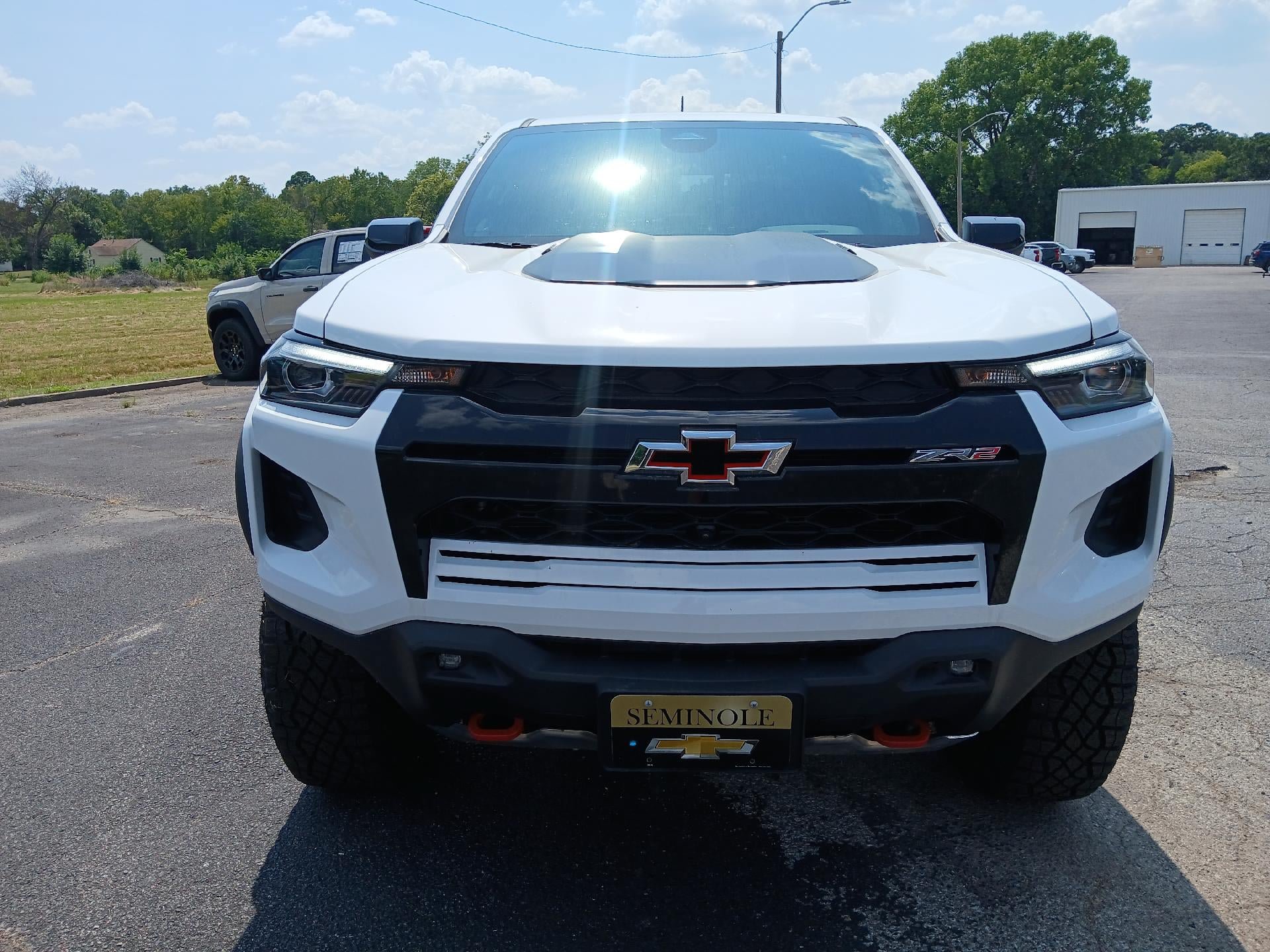 New 2026 Chevrolet Colorado ZR2 w/ Technology Package AWD/4WD image 13