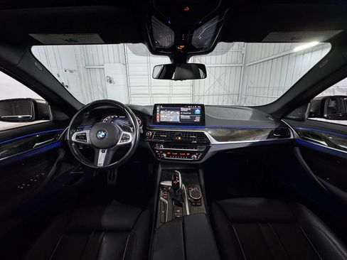 Used 2023 BMW M550i xDrive AWD/4WD image 23