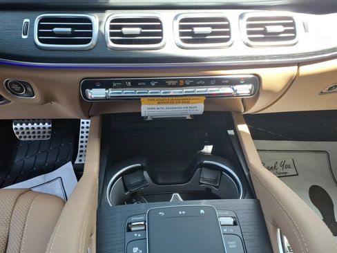 New 2026 Mercedes-Benz GLS 580 4MATIC image 23
