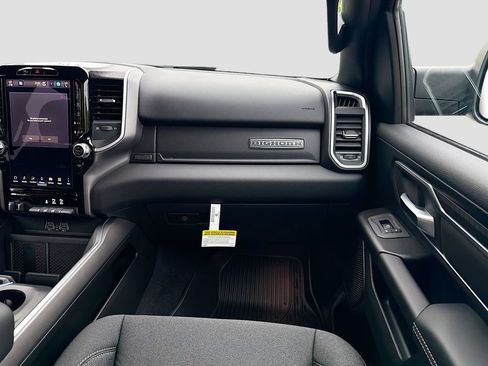 New 2026 RAM 1500 Big Horn AWD/4WD image 17
