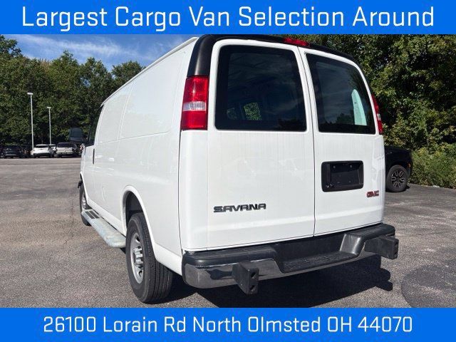 Used 2025 GMC Savana 2500 w/ Driver Convenience Package RWD image 3