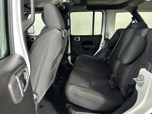 Used 2023 Jeep Wrangler Unlimited image 25