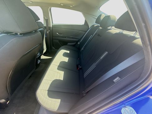 Used 2024 Hyundai Elantra SEL w/ Convenience Package FWD image 20
