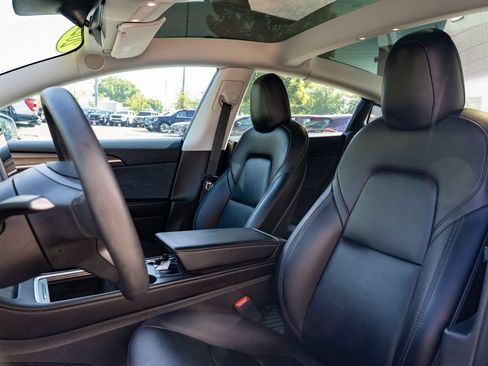 Used 2022 Tesla Model 3 Long Range AWD/4WD image 16
