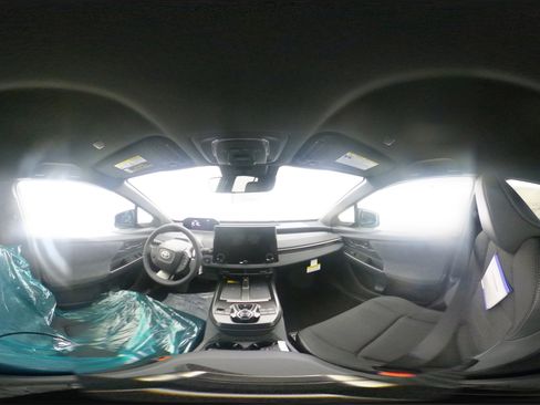 New 2026 Toyota C-HR AWD/4WD image 33