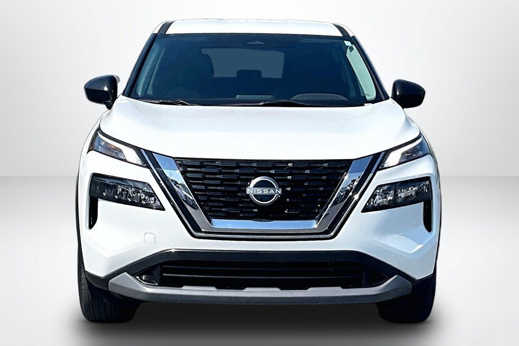 Used 2023 Nissan Rogue S FWD image 2