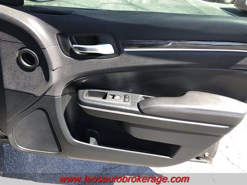 Used 2018 Chrysler 300 Touring w/ Sport Appearance Package RWD image 20