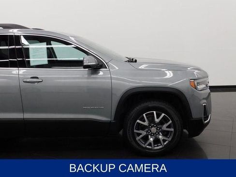 Used 2023 GMC Acadia SLT image 24