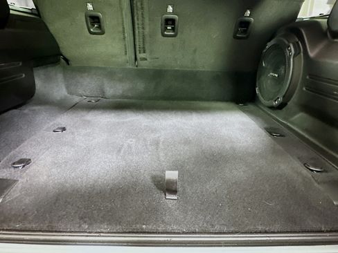 Used 2024 Jeep Wrangler Unlimited AWD/4WD image 27