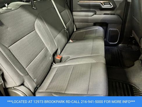 Used 2025 Chevrolet Silverado 1500 LT AWD/4WD image 19
