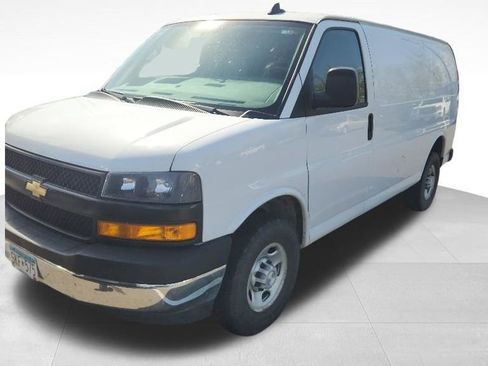 Used 2021 Chevrolet Express 2500 w/ Driver Convenience Package image 7