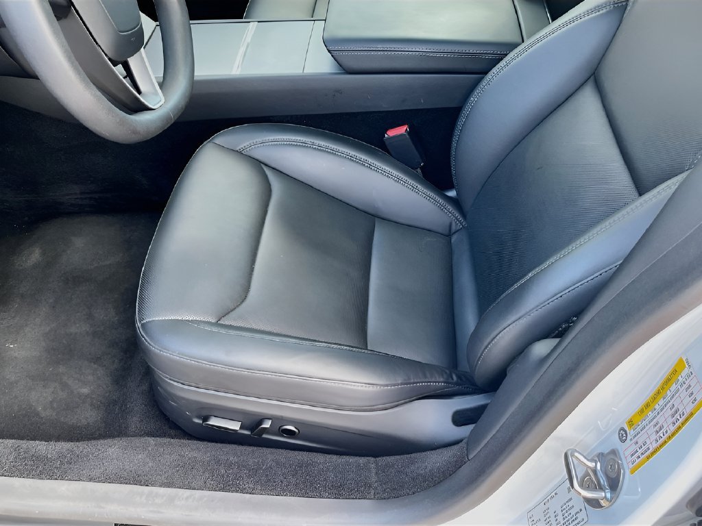 Used 2025 Tesla Model 3 Long Range RWD image 19