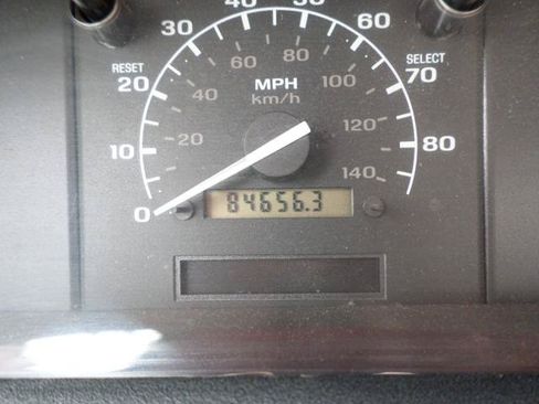 Used 1997 Ford F250 4x4 Regular Cab Heavy Duty image 40