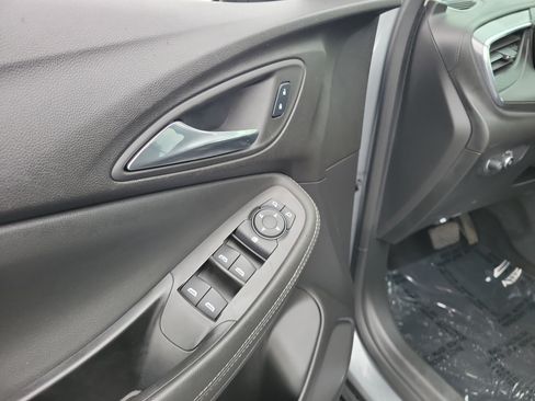 Used 2024 Buick Encore GX Preferred FWD image 18