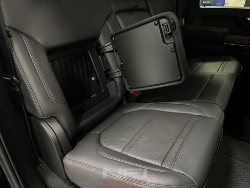 Used 2021 GMC Sierra 3500 Denali w/ Denali Ultimate Package image 44