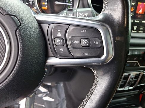 Used 2021 Jeep Wrangler Unlimited Sahara w/ Cold Weather Group image 21